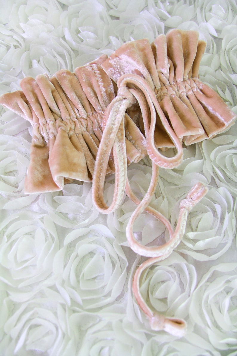 Champagne Blush Pink Collar in Crushed Velvet Victorian Style Collar, Neck Ruff, or Neck Frill Lots of Colors image 9