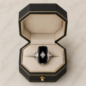 Onyx- och diamantring i art déco-stil i 14 karat vitt guld, storlek 4