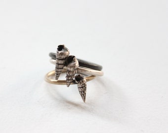 Sterling silver shell ring