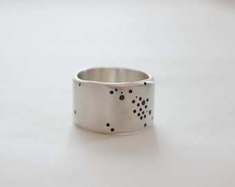 Organic shaped silver band bulky ring