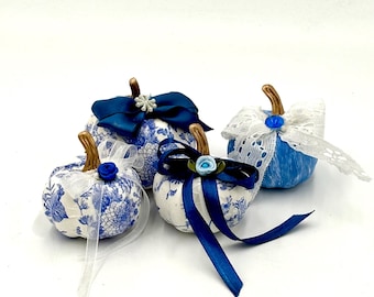 Citrouilles chinoises bleues pour plateau, remplissage de bol : lot de quatre.