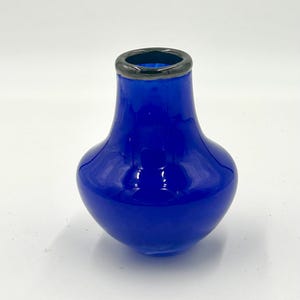 Vivid Blue Hand Blown Glass Vase.  Mouth Blown Glass Vase.  One of a Kind wedding or Morher’s Day Hift!