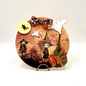 Primitive Halloween Wall Art.  Little Witch Halloween Wall Sign / Wall Hanging.