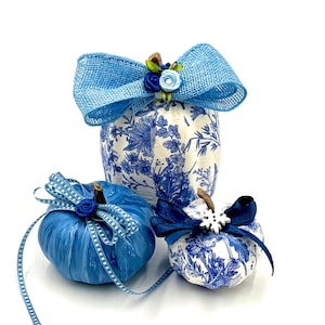 Chinoiserie Pumpkin Trio: Toile, With Gold Leaf Stems