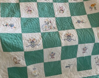 Vintage Hand Embroidered Hand Quilted (Baptist Fan) Quilt