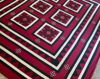 Vintage Reverse Applique in Burgundy, Black and White ~ Quilt Topper