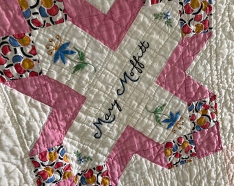 Vintage Hand Embroidered Hand Quilted Autograph Signature Friendship Quilt with 12 spi and cursive work