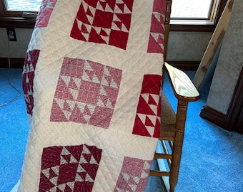 Vintage Handmade Old Maid's Puzzle Pink Quilt