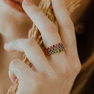 half eternity bubble band,