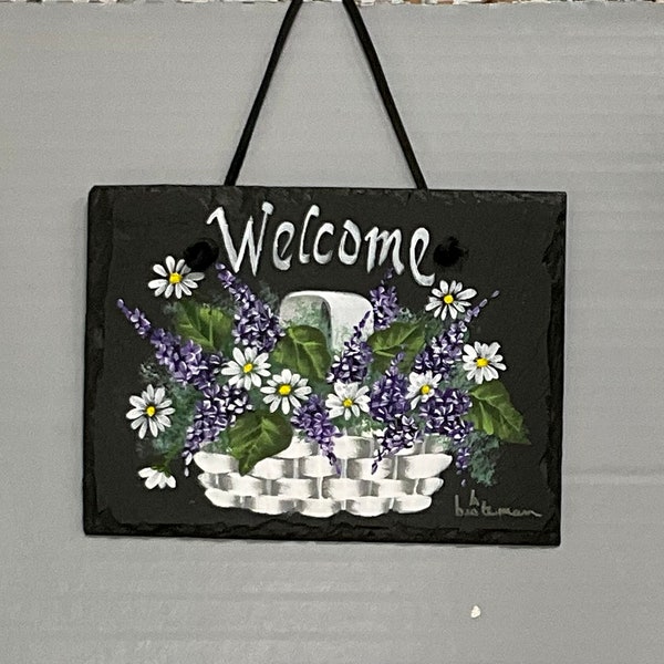 Slate Welcome sign slate basket lilacs