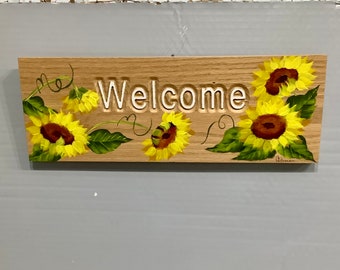 Welcome sunflowers oak engraved sign wall decor