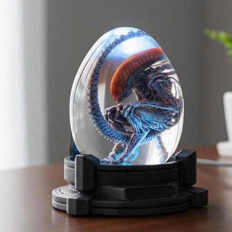 Alien Resin Lamp, Sci-fi Night Light, Xenomorph Egg Figure, Unique Geek ...