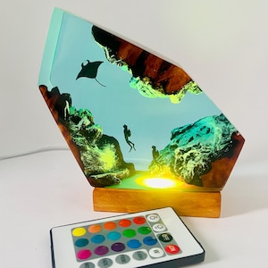 Deep Ocean Resin Lamp, Scuba Divers and Manta Ray in Glowing Underwater Cave, Handmade Epoxy Night Light, Ocean Themed Room Decor, gifts