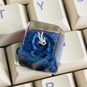 Interstellar Artisan keycaps, Galaxy Resin Keycap, Astronaut Diamond SA keycap, Gravity in Deep Space, Galaxy keycap, Astronaut resin keycap