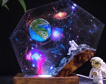 宇宙飛行士ギャラクシー樹脂ランプ、手作り宇宙惑星ナイトライト、宇宙のデスクデコレーション、男性へのクリスマスギフト、感謝祭ギフト