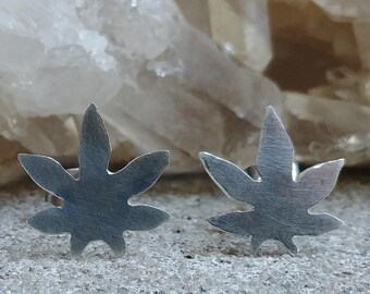 Pot Leaf stud earrings // Sterling silver cannabis leaf earrings //  Leaf stud earrings