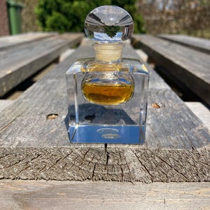 Make an offering. Vintage Lauren by Ralph Lauren (1980&#39;s) - 7.5ml pure perfume splash