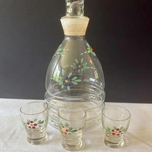 Vintage Art Deco Style Decanter w/ Shot Glasses