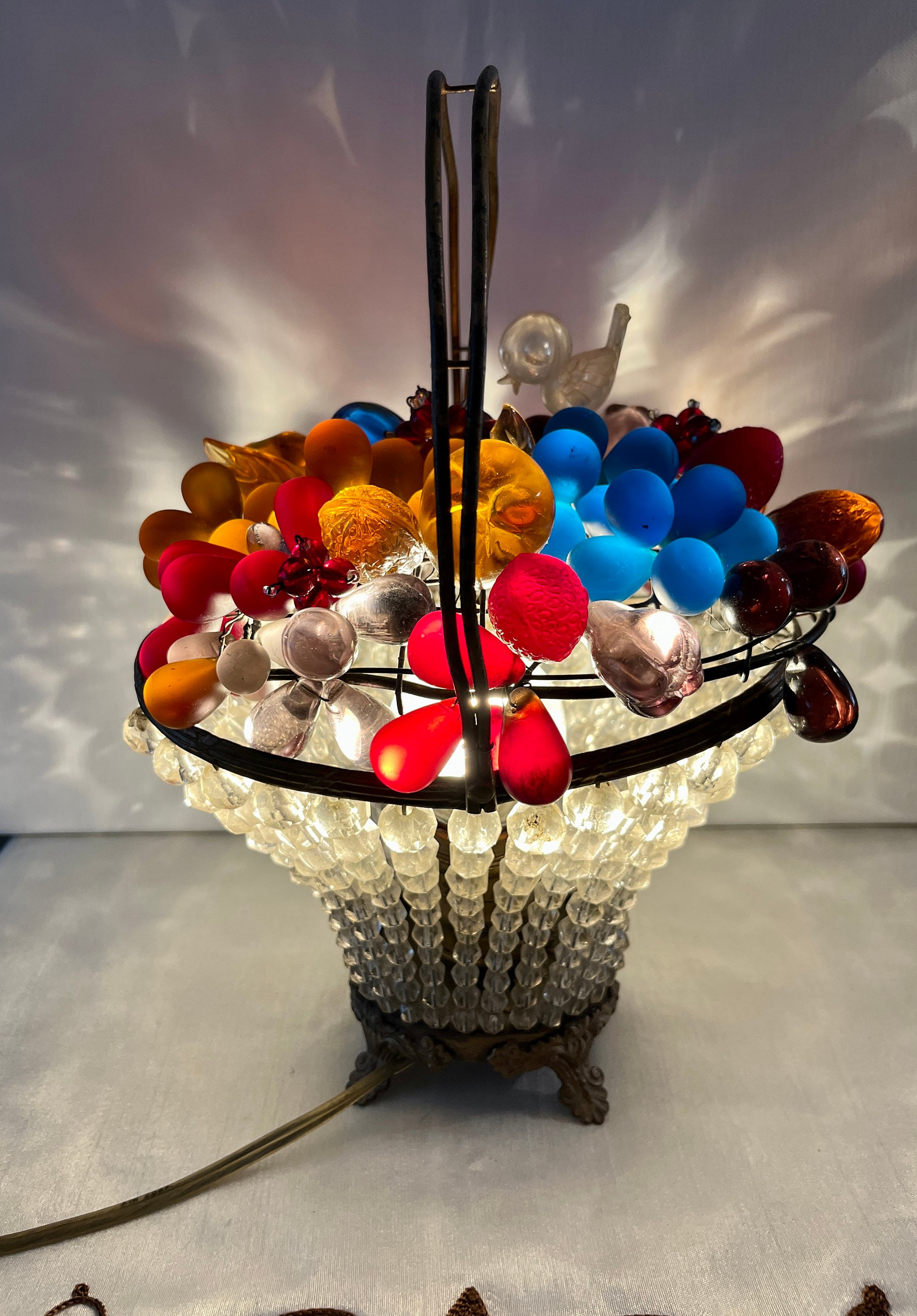 80's ヴィンテージ フラワーシェイプガラスボウル ミッドセンチュリー Antique Czechoslovakian Beaded Glass Fruit Basket Table Lamp - Etsy