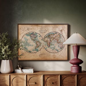 Vintage Weltkarte gerahmte Leinwand Wandkunst, antike Atlas Leinwand für historische Wohnkultur, rustikale Reisekarte Kunst für Wohnzimmer oder Büro