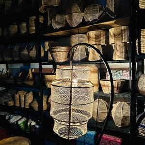Luminaire Artisanal en Rotin - Forme Cylindrique pour Éclairage Style Bohème