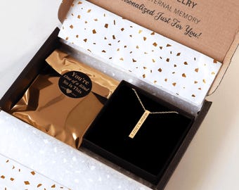 Custom Coordinates Necklace, Personalized Latitude & Longitude Jewelry, Romantic Anniversary Gift, Minimalist Engraved Pendant