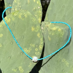 Turquoise seed bead choker with freshwater coin pearl