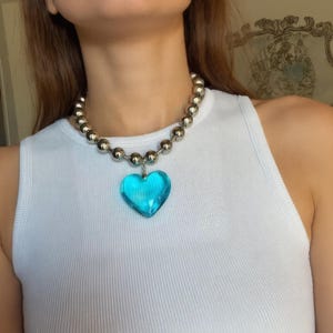 Statement Herz Anhänger Halskette, Chunky Herz Halskette, Liebe Halskette, Blau Kristall Herz Perlen Halskette, Geschenk für sie, Freundin Geschenk