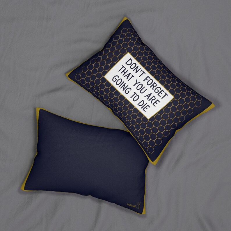 No olvides que vas a morir, almohada lumbar azul marino y dorada con diseño de panal de abeja, 20x14 imagen 4