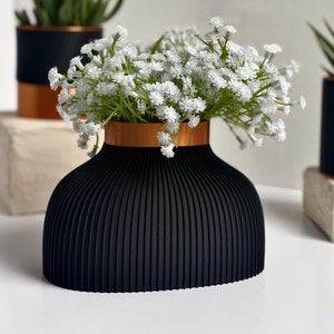 Black Ribbed Vase: Modern Copper Accent, 3D Printed PLA Decor