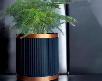 Ribbed Black Plant Pot with Copper Drip Tray: Modern Indoor Planter
