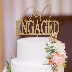Personalized Engaged Cake Topper, Couple Initials with Heart, Gold Mirror Acrylic, Custom Engagement Party Decor, We&#39;re Engaged