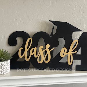 Class of 2025 Sign, Graduation Cap Wood Sign, 2026 Grad Party Backdrop Decor, High School or College Grads, Senior Pictures, Laser Cut Wood