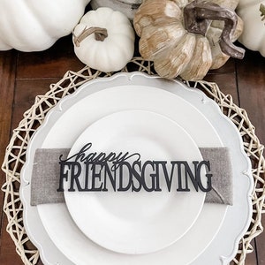 Happy Friendsgiving-plaatskaart, Thanksgiving-tafeldecor, decoratie herfstvakantie, bordornament, lasergesneden houten bord, Happy Thanksgiving