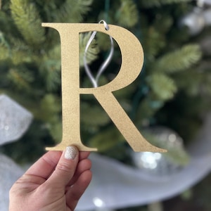 Adorno navideño grande de 6", adorno de letras, brillo dorado, inicial del apellido, decoración navideña, brillo plateado, etiqueta de regalo de media, madera