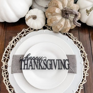 Happy Thanksgiving plaatskaart, Thanksgiving tafeldecor, herfstvakantie decoratie, plaatornament, houten bord, Happy Friendsgiving