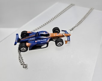 Scott Dixon '17 Indy Bank Diecast Necklace