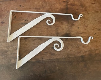 White wall brackets for rod