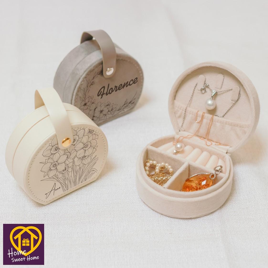 Personalized Travel Jewelry Box,Wedding Favors,Christmas Gifts for Her,Bridesmaid Gifts Box,Custom Velvet Jewelry Box,Leather Jewelry Box