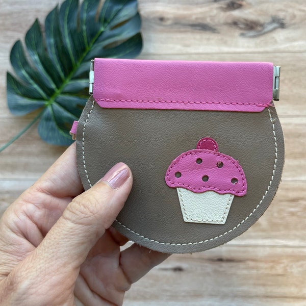 Leather Coin purse, Pinch Purse with Flex Frame, Circle Shape Mini Purse with Pink Cupcake Design