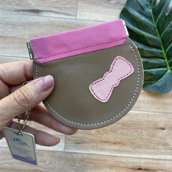 Leather Pinch Purse Coin Purse, Round, Pink with Bow Design, Flex Frame Clasp, and Clip