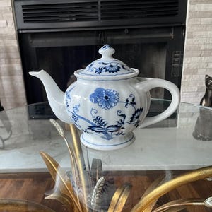 Vintage Blue Danube Teapot Blue Onion Porcelain 4 Cup Blue White Japan Rectangle Mark Tea Pot With Lid