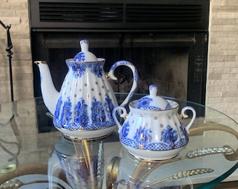 Lomonosov Imperial Porcelain Teapot & Sugar Bowl: 22K Gold "Bridesmaid Basket"