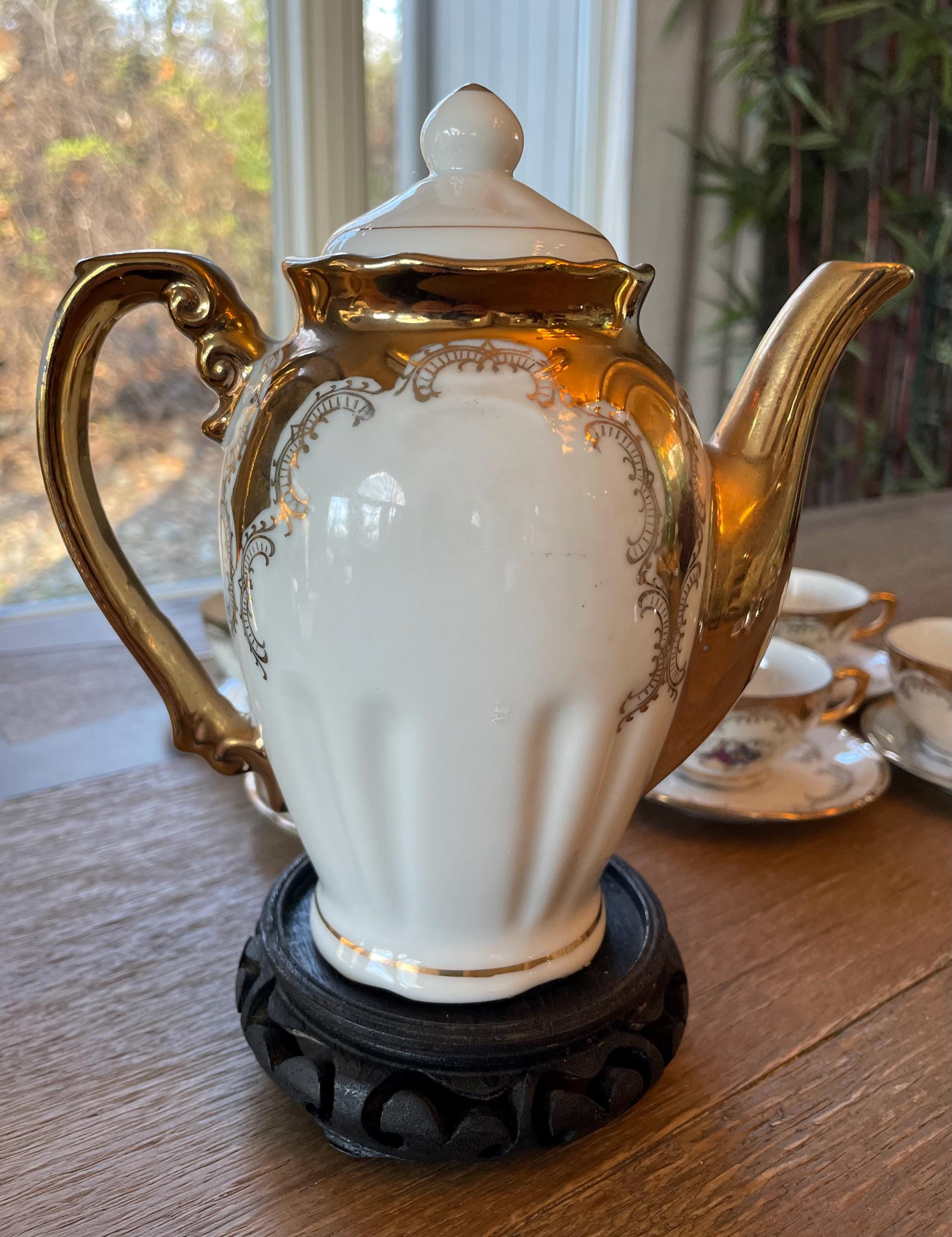 Vintage Bavaria Porcelain Fragonard Courting Couple Demitasse Tea