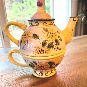 Vintage Floral Tea for One Set: Lavender Teapot, Cup & Saucer Trio