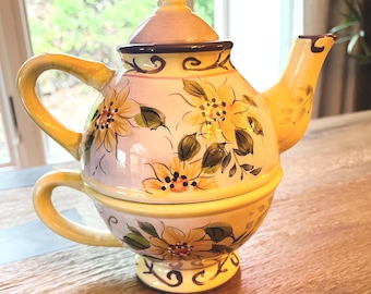 Vintage Floral Tea for One Set: Lavender Teapot, Cup & Saucer Trio