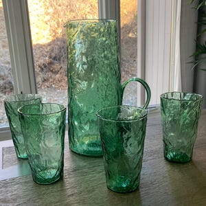 MCM Anchor Hocking Forest Green Milano Crinkle Glass Pitcher & 4 Matching Glasses Set