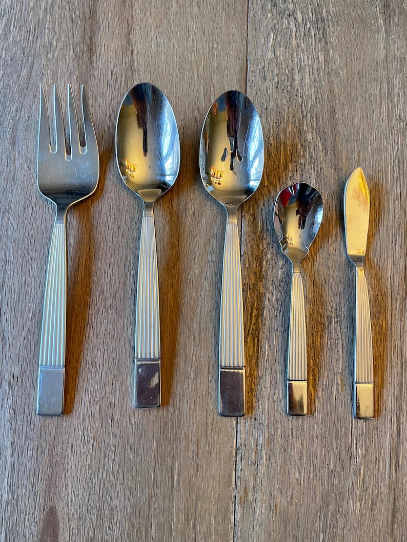 Oneida Cooking Tools Silverware Oneida Telluride Stainless Flatware Five Piece Place ...