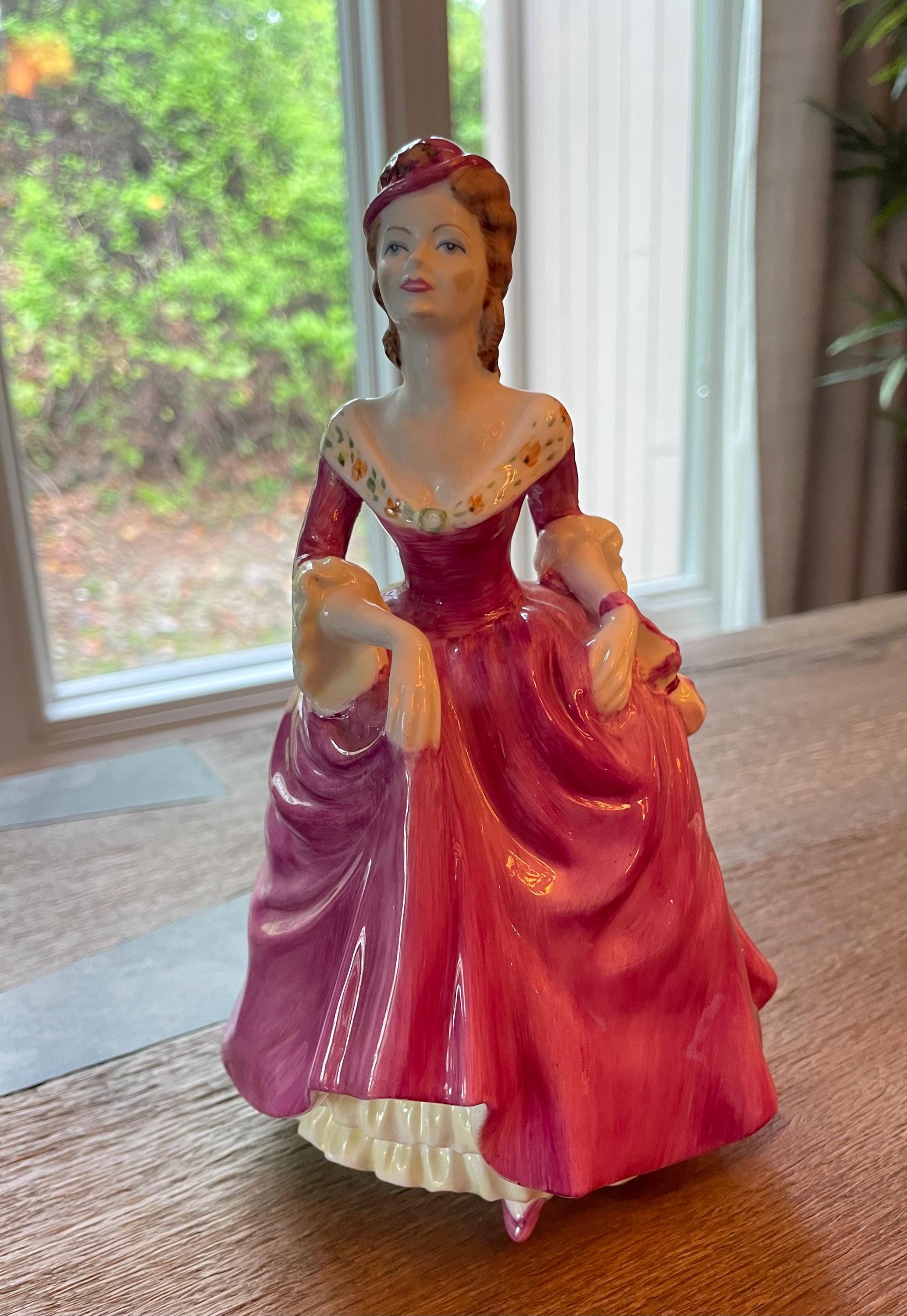 Coalport Ladies of Fashion Figurines Emily Rosemary Winsome Fine