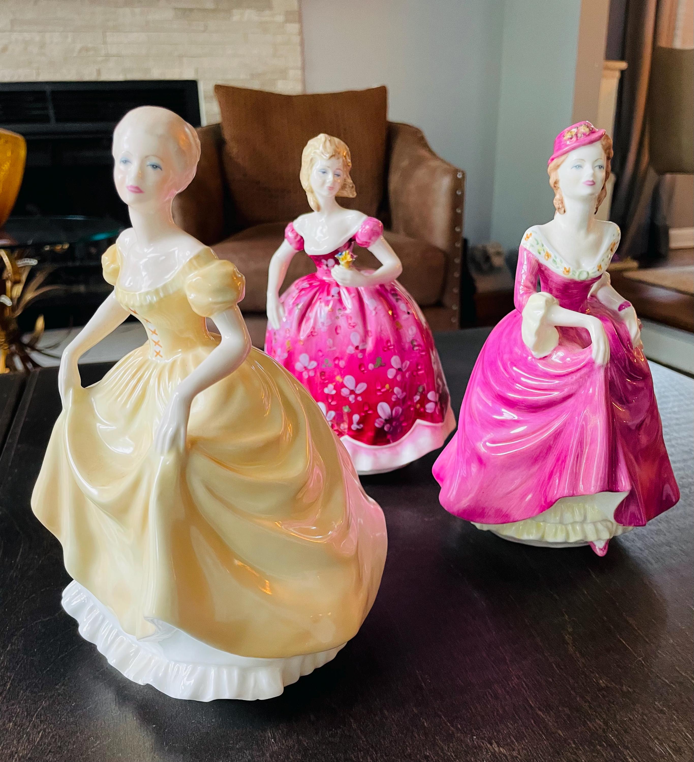 Coalport 陶器人形 Ladies of Fashion Coalport Ladies of Fashion Figurines Emily Rosemary Winsome Fine